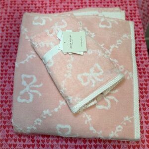 Laura Ashley pink bow bathroom towel set